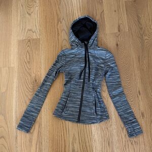 Heathered Gray Lululemon Nulu Hooded Define Jacket size 0